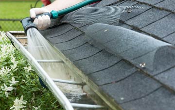 Pullens Green gutter cleaning costs